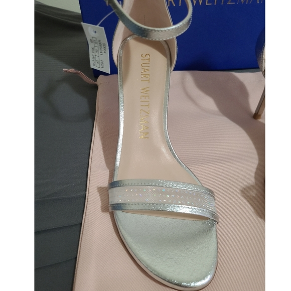Authentic Stuart Weitzman Sandals - Picture 4 of 10